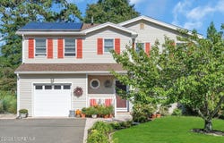 23 Dolphin Way, Waretown, NJ 08758