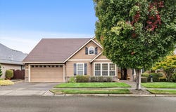 1382 NE 16TH Ave, Canby, OR 97013