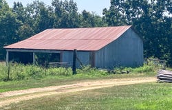 5829 County Road 464, Birch Tree, MO 65438