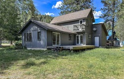 372 Schweitzer Mountain Rd, Sandpoint, ID 83864