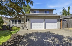 6720 CAMELLIA Ct, Springfield, OR 97478
