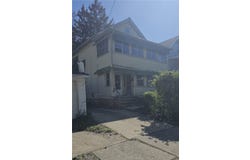 11213 Linnet Avenue, Cleveland, OH 44111