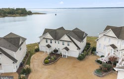 586 RIVERSIDE Drive, LANCASTER, VA 22503