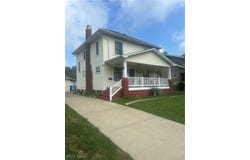 857 Baker Avenue NW, New Philadelphia, OH 44663