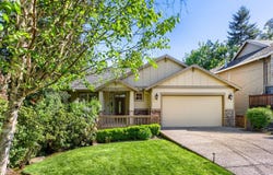 2020 SUNSET Ave, WestLinn, OR 97068