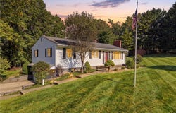 1367 Cherry Lane, Uniontown, OH 44685