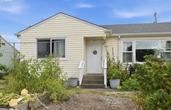 1432 MODOC St, Springfield, OR 97477