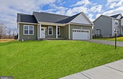 300 STEEPLE VIEW Drive, HANOVER, PA 17331