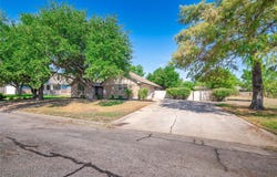 1710 Oaklawn Dr, Taylor, TX 76574