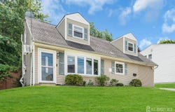 36 Elm Terrace, Sayreville, NJ 08859