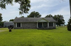 3110 N 3rd, Chetopa, KS 67336