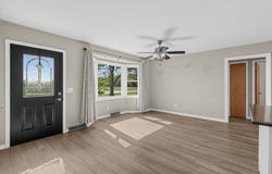 24321 W Trowbridge Rd, Millbury, OH 43447