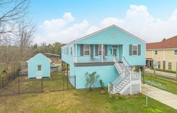 139 Sarahs Lane, Waveland, MS 39576