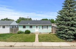 1925 8th Avenue West, Williston, ND 58801