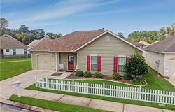324 CRAFTSMAN Court, Covington, LA 70433