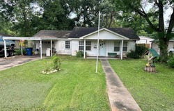806 Brockman St, Sweeny, TX 77480