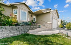 803 Braeburn Ct, Selah, WA 98942