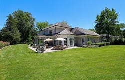 2 Pheasant Run, Kings Point, NY 11024