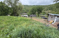 85 Virginia St, Gassaway, WV 26624