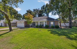 2806 Ping Lane, Crestview, FL 32539