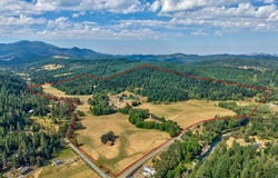 2929 LITTLE RIVER Rd, Glide, OR 97443