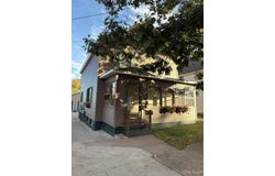 324 W Ridge Street, Ishpeming, MI 49849-1934