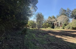 1300 HAMPTON Rd, Brookings, OR 97415