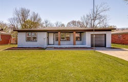 1706 E Garnett Street, Gainesville, TX 76240