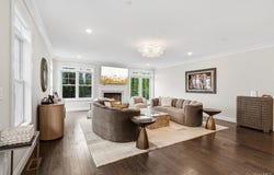 43101 Silver Birch Lane, Plainview, NY 11803