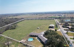 903 Hoover, Cameron, TX 76520