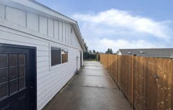 17460 SE SUNNYSIDE Rd, Damascus, OR 97089