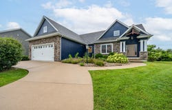 2400 Bay Pointe Drive, St. Joseph, MI 49085