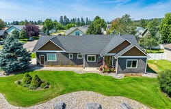 214 O'Brien Terrace N, Bigfork, MT 59911