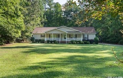 124 Lakeview Drive, Bracey, VA 23919