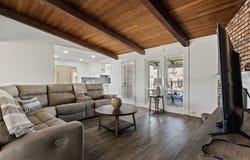 3230 W Pryor, Visalia, CA 93277