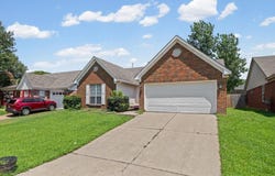 4524 CEDAR LEAF Cv, Memphis, TN 38128