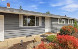 1318 Quinalt St, Springfield, OR 97477