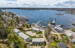 96 Atlantic Avenue, Boothbay Harbor, ME 04538
