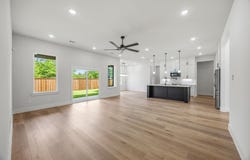 512 Waikiki Trail, Tool, TX 75143
