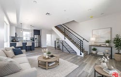 6702 Balboa Blvd, Van Nuys, CA 91406