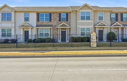 6913 Sandshell Boulevard, Fort Worth, TX 76137