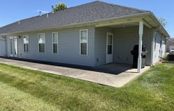 2134 Liberty Rd, Marshall, MO 65340