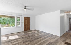 222 E Gordon St, Covington, VA 24426