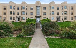 1180 Narragansett Boulevard, Cranston, RI 02905