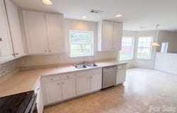 3214 Erwin Trace Drive, Charlotte, NC 28213