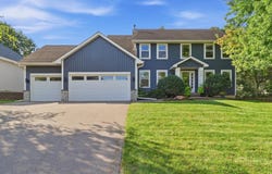 555 White Pine Way, Eagan, MN 55123