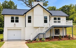 106 E 49TH STREET, ANNISTON, AL 36206