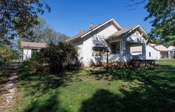 113 N Hooper St, Sedan, KS 67361
