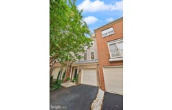 43809 LEES MILL Square, LEESBURG, VA 20176