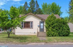 423 38th St E, Hibbing, MN 55746